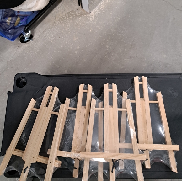 Small Art Easel 4 pack NEW - Picture 1 of 9